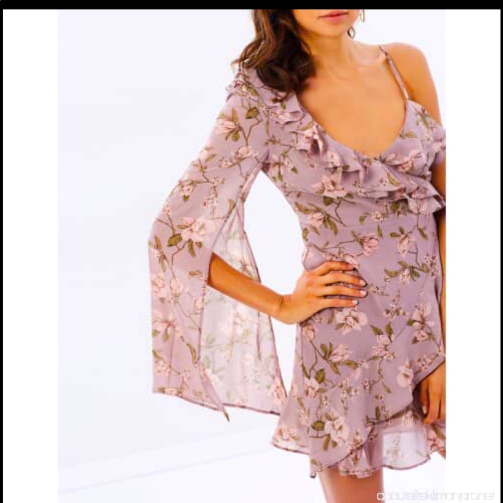 Bardot Natalia Lilac Floral Dress- Size Medium 6/8